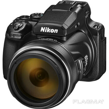 Nikon COOLPIX P1100 Digital Camera Deluxe Kit
